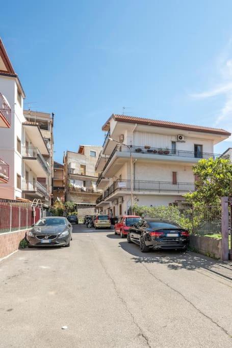Un Passo Dal Mare Due Dall'Etna Giardini Naxos Eksteriør bilde